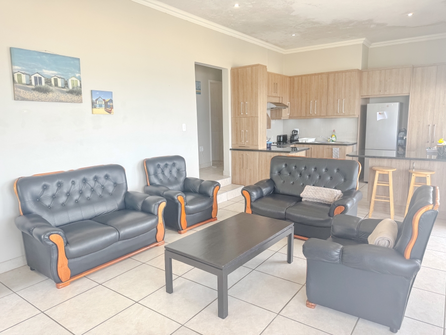 To Let 3 Bedroom Property for Rent in Signal Hill Western Cape
